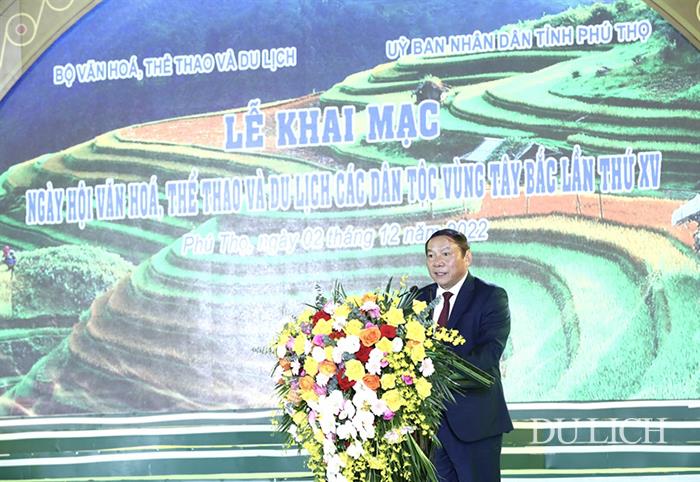 Bộ trưởng Nguyễn Văn Hùng phát biểu